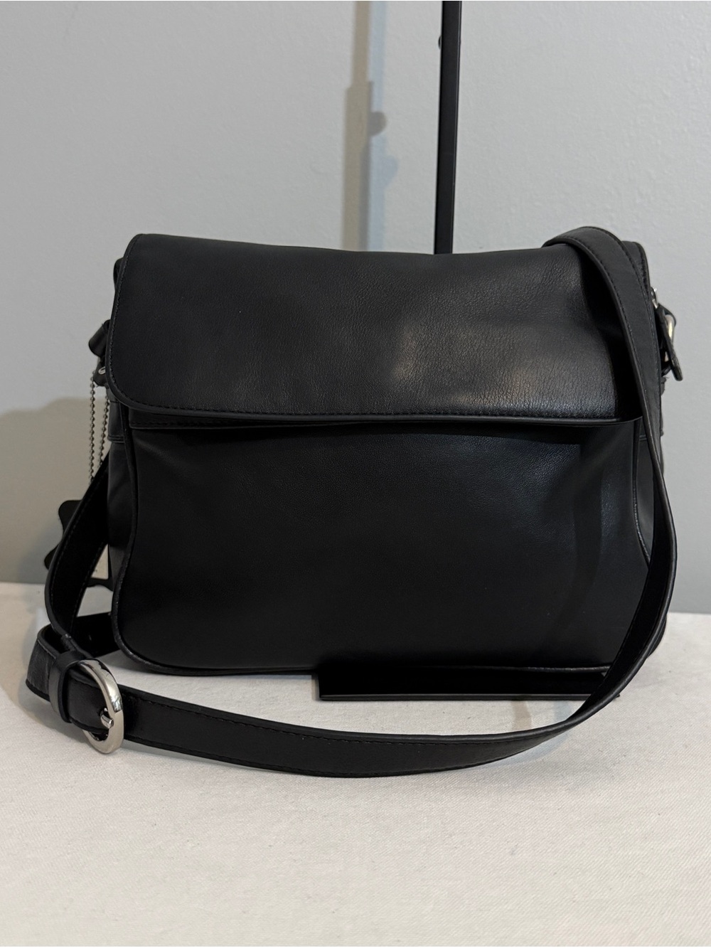 Kim Rogers Black Leather Flap Crossbody Bag Adjustable Strap Multi Zip Y2K Purse